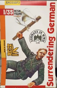 MODELLISMO- WWII German Surrendering - REST 1/35 scale - Foto 1 di 3