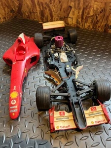 1/8 Scale Ferrari F2004 DeAGOSTINI Engine Car RC Model Free Shipping From Japan - Picture 1 of 5
