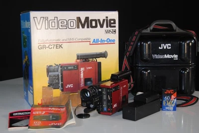 Vintage Video VHS Camera JVC GR-C7EK w original Box Hard Case - Image 1 of 4