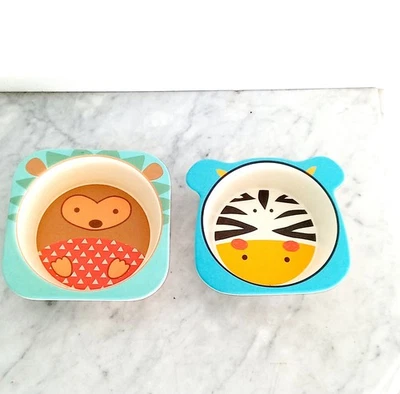 2 PIATTI BIMBO modelli ZEBRA e ISTRICE design by SKIP HOP ZOO anni 70 Foto 1 de 4