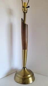 Vtg Mid Century Modern Sculpted Wood and Brass Table Lamp 31" - Picture 1 of 7