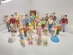 Vintage Fisher Price Loving Family Figures And Furniture Mixed Lot - Picture 1 of 24