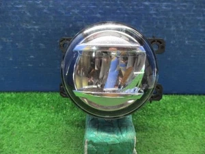 SUBARU Levorg 2017 DBA-VM4 Right Fog Light 84501VA000 [Used] [PA95929199] - Picture 1 of 2