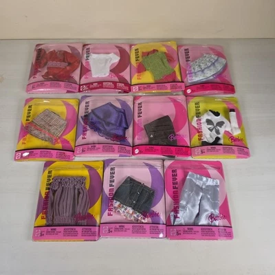 Barbie Lote de 11 Moda Fiebre Conjunto Ropa Artículos Faldas Top Pantalón Nuevo en Paquete. Foto 1 de 4