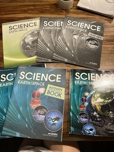 Abeka Science Earth and Space Second Edition Homeschool Book - Picture 1 of 7
