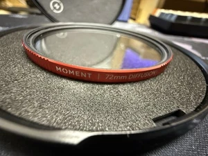 Moment 72mm CineBloom Diffusion Filter, 20% Diffusion #600-078 + Hard Case - Picture 1 of 3
