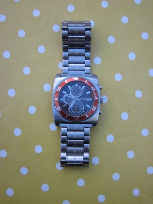 KAHUNA CHRONOGRAPH WATCH WITH 2 STRAPS ALSO SELLING ANIMAL WATCHES - Image 1 of 4