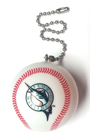 MIAMI MARLINS LIGHT PULL MLB MINI 2" BALL HARD PLASTIC QUICK CONNECTOR CHAIN Cover