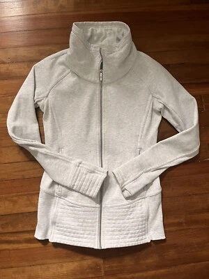 Chaqueta Lululemon Radiant II Jaspeada Marfil Claro Talla 6 W4BEQS Foto 1 de 4
