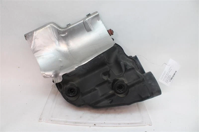 Used Left Air Cleaner Assembly fits: 2014 Bmw 550I 4.4L twin turbo Left Grade A Foto 1 de 4