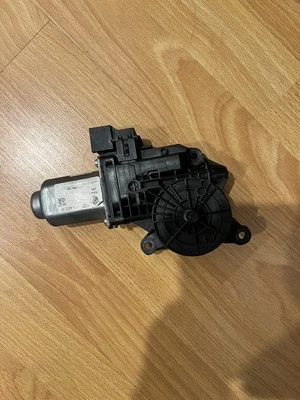 volkswagen transporter t5 LH Window Motor — 第 1/3 张图片