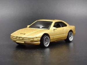 1990-1999 BMW 850i Oro 1:64 Escala Limitado Coleccionable Maqueta Coche Modelo - Imagen 1 de 10