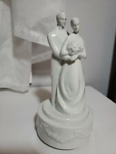 Wedding Decor Hallmark Bride & Groom White Pocelain Music Figurine 