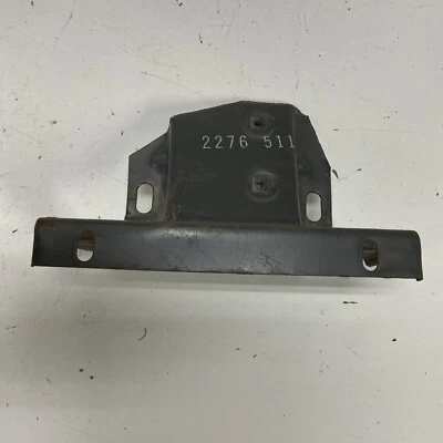 1963 Plymouth Valiant NOS painel de grade para reforçar membro jugo C fabricante de equipamento original 2276511 - Imagem 1 de 4