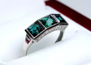 835 Silber - antiker Art Deco Ring - natürliche grüne Turmaline - Gravur - Bild 1 von 7