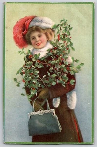 Hübsche Dame Edwardian Weihnachten Stechpalme große Handtasche Handtasche Postkarte um 1910 - Bild 1 von 2