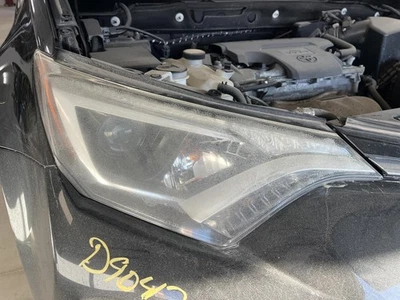 Conjunto de faros derechos usados se adapta a: Toyota Rav4 2016 halógeno grado derecho A Foto 1 de 4