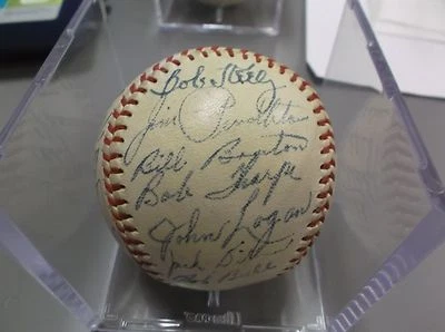 MLB 1953 Milwaukee Braves Inaugural Team Signed Ball 23 Sigs W/ Mathews JSA LOA - Image 1 of 4