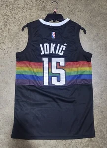 Denver Nuggets Nikola Jokic # 15 réplica negra edición horizonte - Imagen 1 de 2