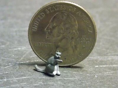 Dollhouse Miniature Pet Cat Animals 1:48 Quarter Inch Scale D287 Dollys Gallery - Image 1 of 2