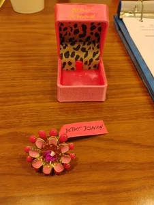 Betsey Johnson Blumenring NEU - Bild 1 von 4