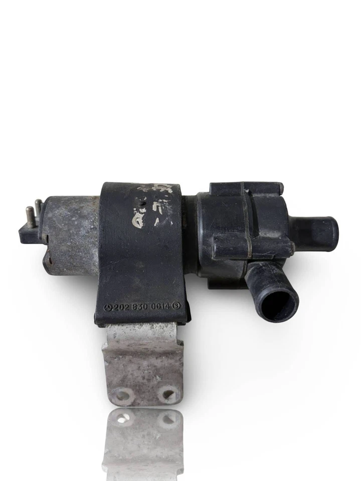 Mercedes CLK 320 2000 calentador auxiliar refrigerante bomba de agua solenoide 2028300014 Foto 1 de 4