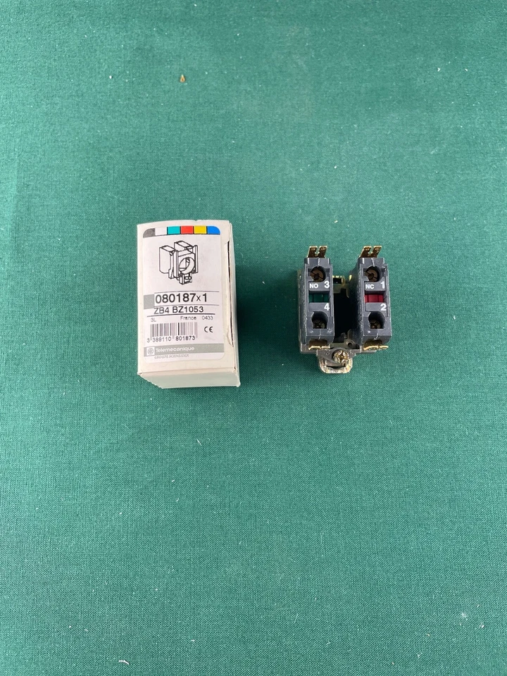 Telemecanique Hilfsschalterblock ZB4 BZ1053 (#SON17)
