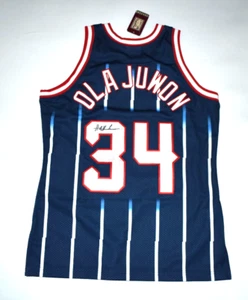 Hakeem Olajuwon Signed Mitchell & Ness Authentic 1996-97 Jersey Fanatics UW NBA - Picture 1 of 8