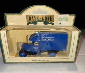 Lledo Days Gone Diecast vehicle - 1935 Morris Parcels van - Diecast - Picture 1 of 4