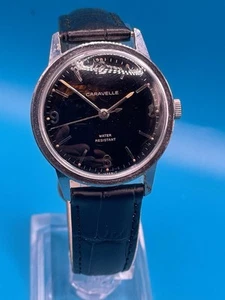 1971 Men’s Caravelle Wrist Watch Black Dial 7 Jewel 11DP Parashock Running Great - Picture 1 of 17