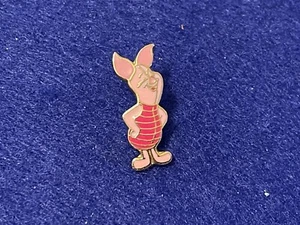 2000ish DLR Paris - Solo Ferkel, Hufe auf Hüften (Gold Post Cap) - Pin #3968 - Bild 1 von 2