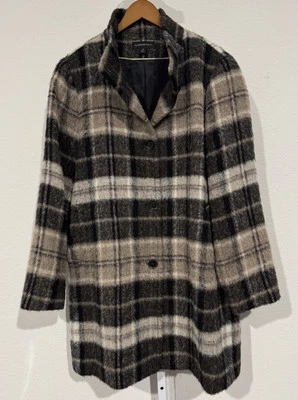 Katherine Kelly Alpaca Wool Blend Plaid Coat Size 18 – Cozy & Chic - Image 1 of 4