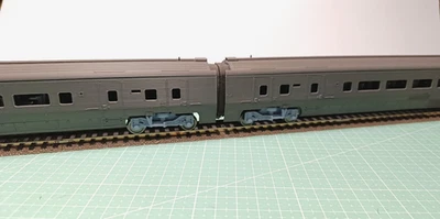 Voitures d'extrémité sécable type EUROSTAR HO 1/87 sans bogie (compatible Jouef) - Photo 1/4