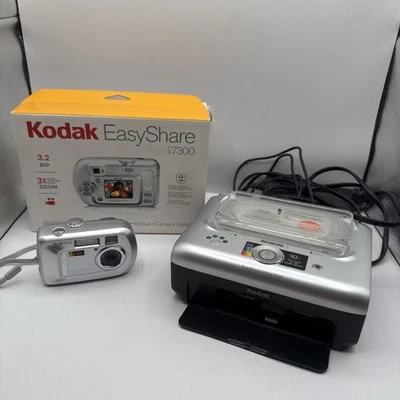 Kodak EasyShare CX7300 3.2 MP Digital Camera Silver With Easyshare Printer Dock - Image 1 of 4