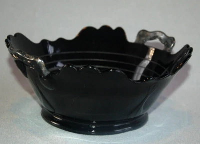 L.E. SMITH Glass ~ Black AMETHYST Serving Bowl, Square w Open Handles ~  Used - Image 1 of 4