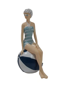Frau im Badeanzug Ball Mollige Dicke Dame Lady Rubens Deko Retro Skulptur Figur - Bild 1 von 3