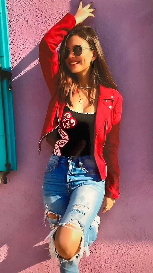 VICTORIA JUSTICE, Foto 20x30cm / 713 - Bild 1 von 1