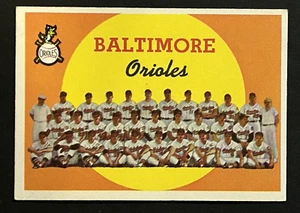1959 TOPPS #48 BALTIMORE ORIOLES TEAM CARD W/BROOKS ROBINSON UNMARKED EX - Bild 1 von 2