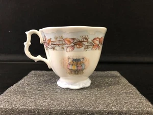 Royal Doulton Bramble Hedge Winter 3 piece bone china tea place setting - Picture 1 of 8