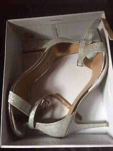 Preowned Wild Pair - Silver Glitter Nude Dress Sandals - Size 10 - Picture 1 of 9