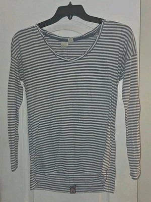Lucy and Laurel XS Women's Top Blue And White Striped - Image 1 of 3