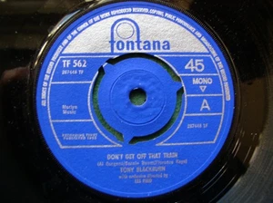 TONY BLACKBURN:    DON'T GET OF THE TRAIN & GREEN LIGHT  TF 562 / 729     CON EX - Picture 1 of 6