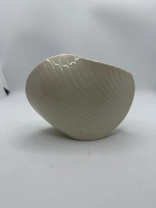 Vaso conchiglia a spirale, vaso Belleek, vaso irlandese, Belleek China, porcellana irlandese - Foto 1 di 6