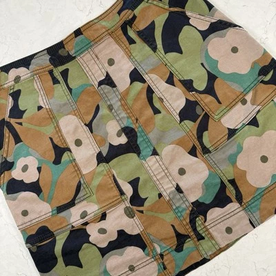 Minifalda Cabi 6361 Cremallera Floral Camuflaje Festival Boho Verano Resort Vaca 6 Foto 1 de 4