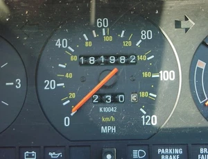 Volvo 240 Instrument Cluster K10042 1986-1987 DL SEDAN  181,982 miles. - Picture 1 of 10