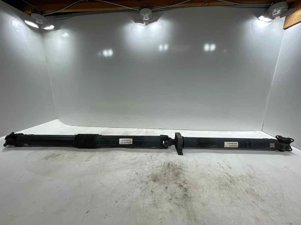 Compatível com 19 - 24 DODGE RAM 1500 Novo Estilo Quad Cab 4x2 5.7L AT Eixo de Transmissão Traseiro OEM - Imagem 1 de 4