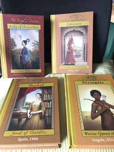 The Royal Diaries 4 Hardcovers Scholastic History India Spain S. China Africa - Foto 1 di 5