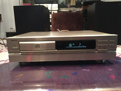 Denon DCD 2560 Cd player Farbe silber ohne FB, Funktioniert siehe Video - Bild 1 von 4