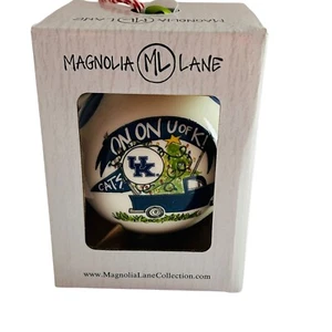 Kentucky Wildcats Magnolia Lane Árbol de Navidad Adorno Reino Unido Camión Azul NUEVO - Imagen 1 de 4