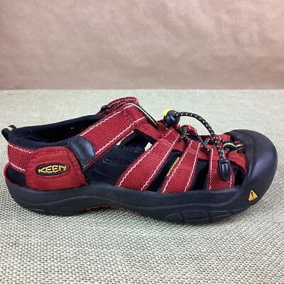 Keen Newport Red Hiking Closed Toe Sandals Waterproof Unisex Shoes Kids Size 3 - Image 1 of 4